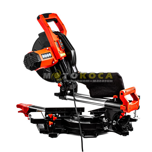 Пила торцовочная GTM HM1032
