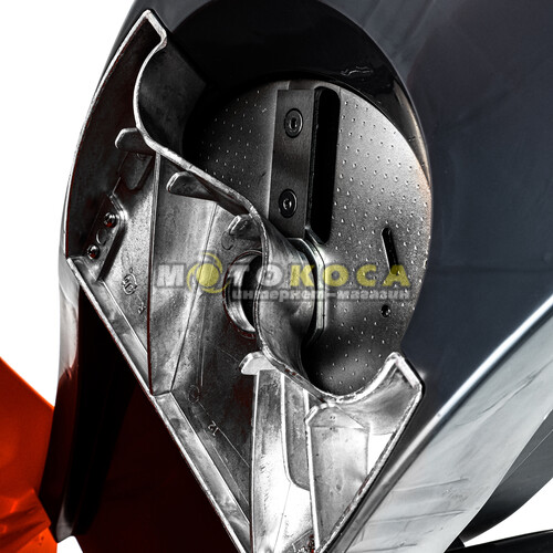 Садовий подрібнювач GTM DS2500/40